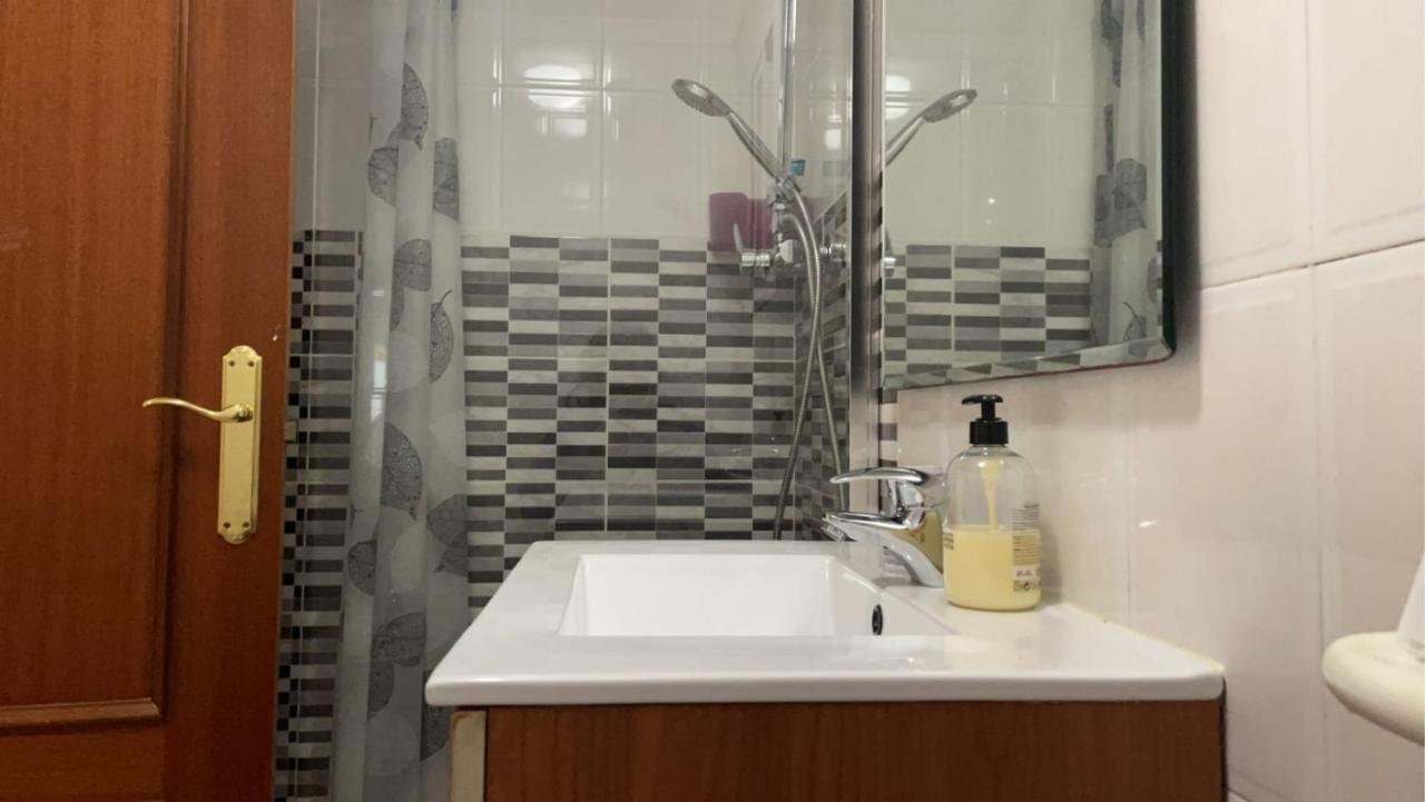 Apartamento En La Zona Turistica De ซาลอว์ ภายนอก รูปภาพ
